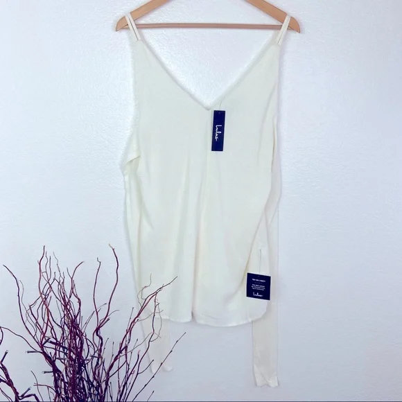 NWT LULUS Out To Lunch Tie-Back White Romper - Picture 4 of 10